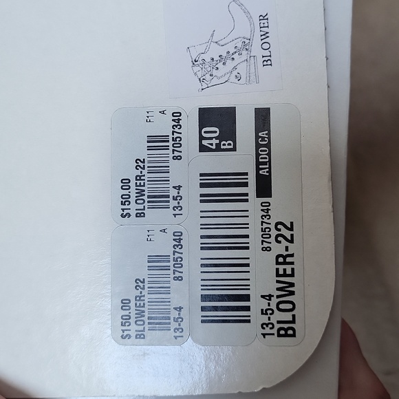 NWT! Brown Leather Boots With Side Laces! Size 40! - Picture 2 of 15